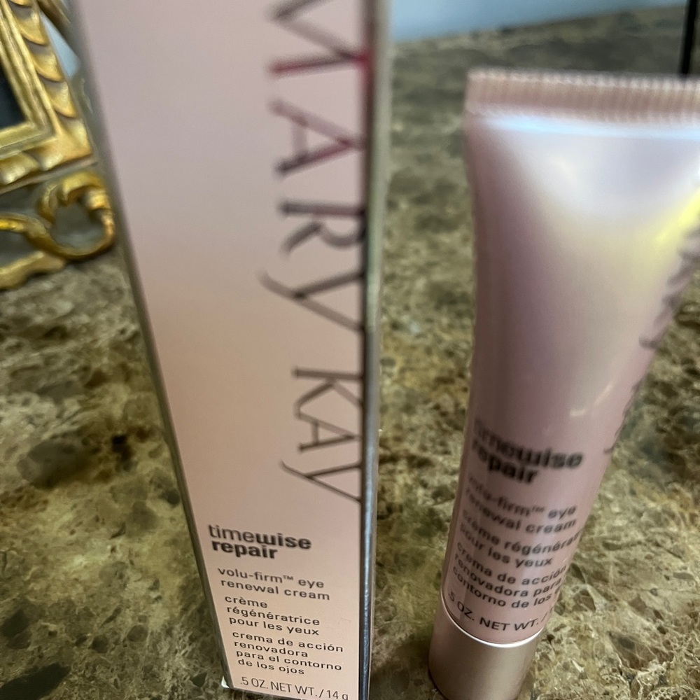Mary Kay TimeWise Repair Volu-Firm Eye Cream - Subtle Pink